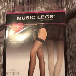 Plus size fish net stockings